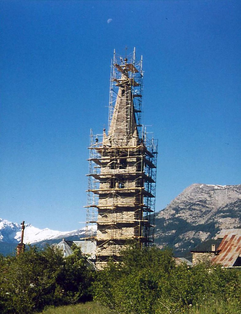 1985 Eglise Saint André