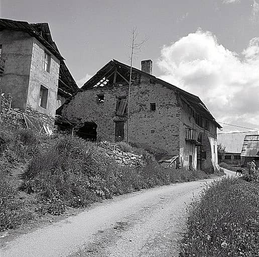Puy-Chalvin maisons 179-180 en 1977